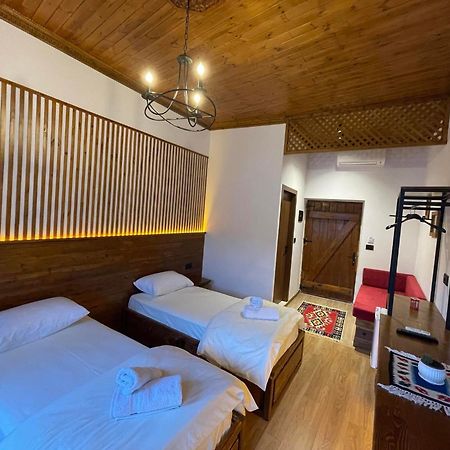 Grey Stone Hotel Gjirokaster Bagian luar foto